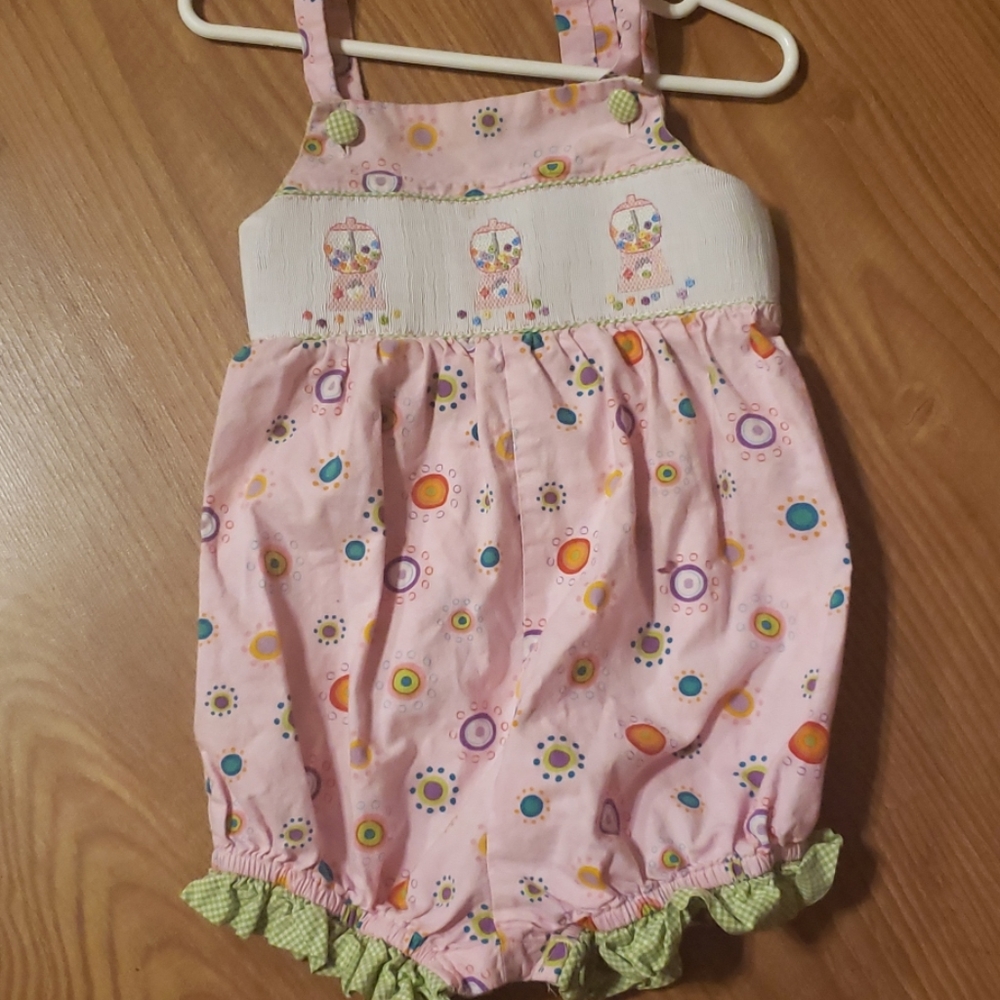 Smocked bubble